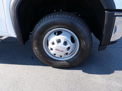 2026 GMC Sierra 3500 HD Chassis Cab Pro