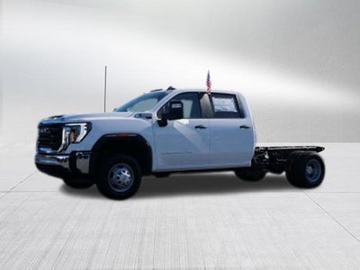 2026 GMC Sierra 3500 HD Chassis Cab Pro
