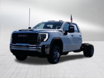 2026 GMC Sierra 3500 HD Chassis Cab Pro