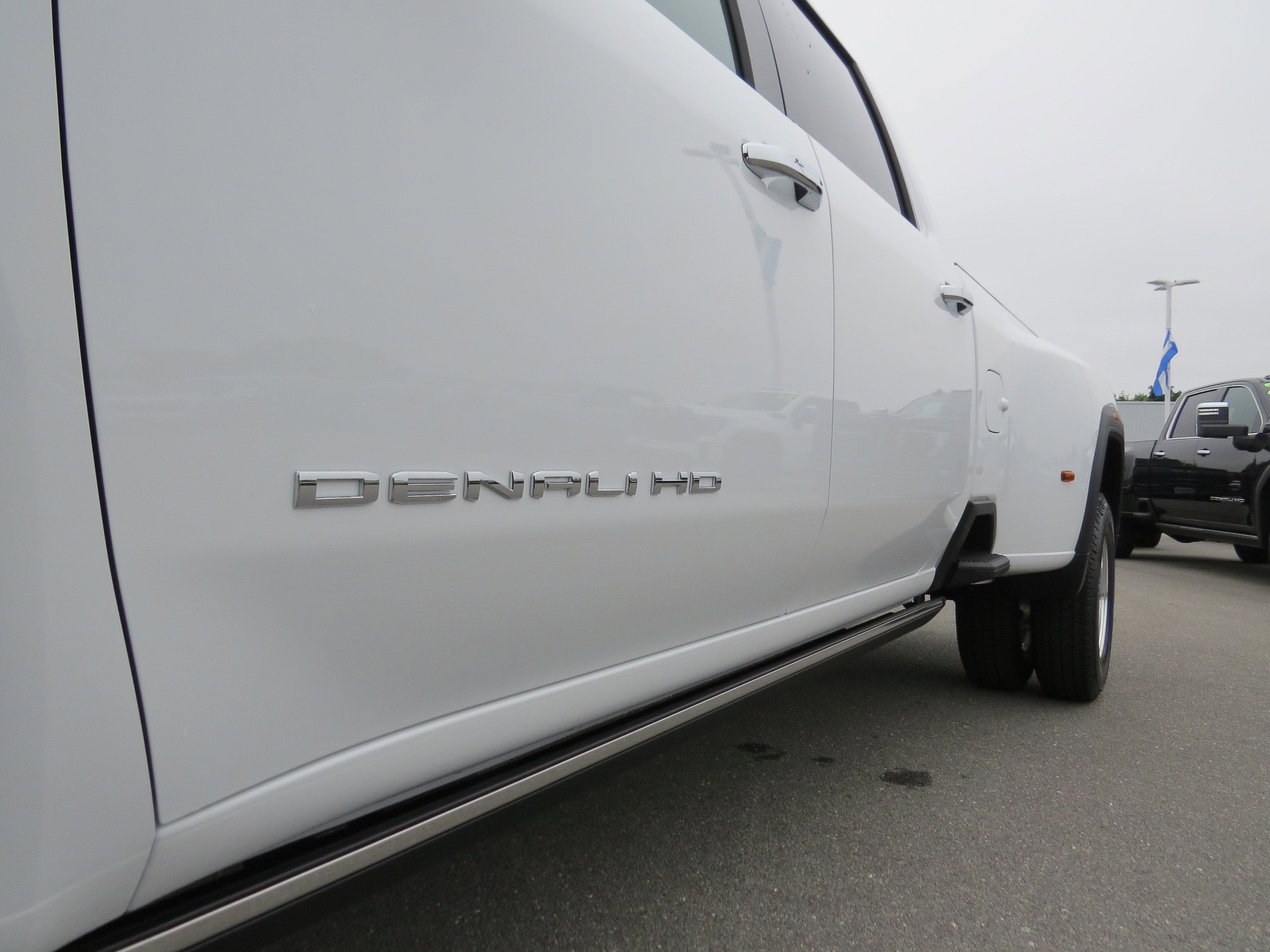 2026 GMC Sierra 3500 HD Denali Ultimate DRW